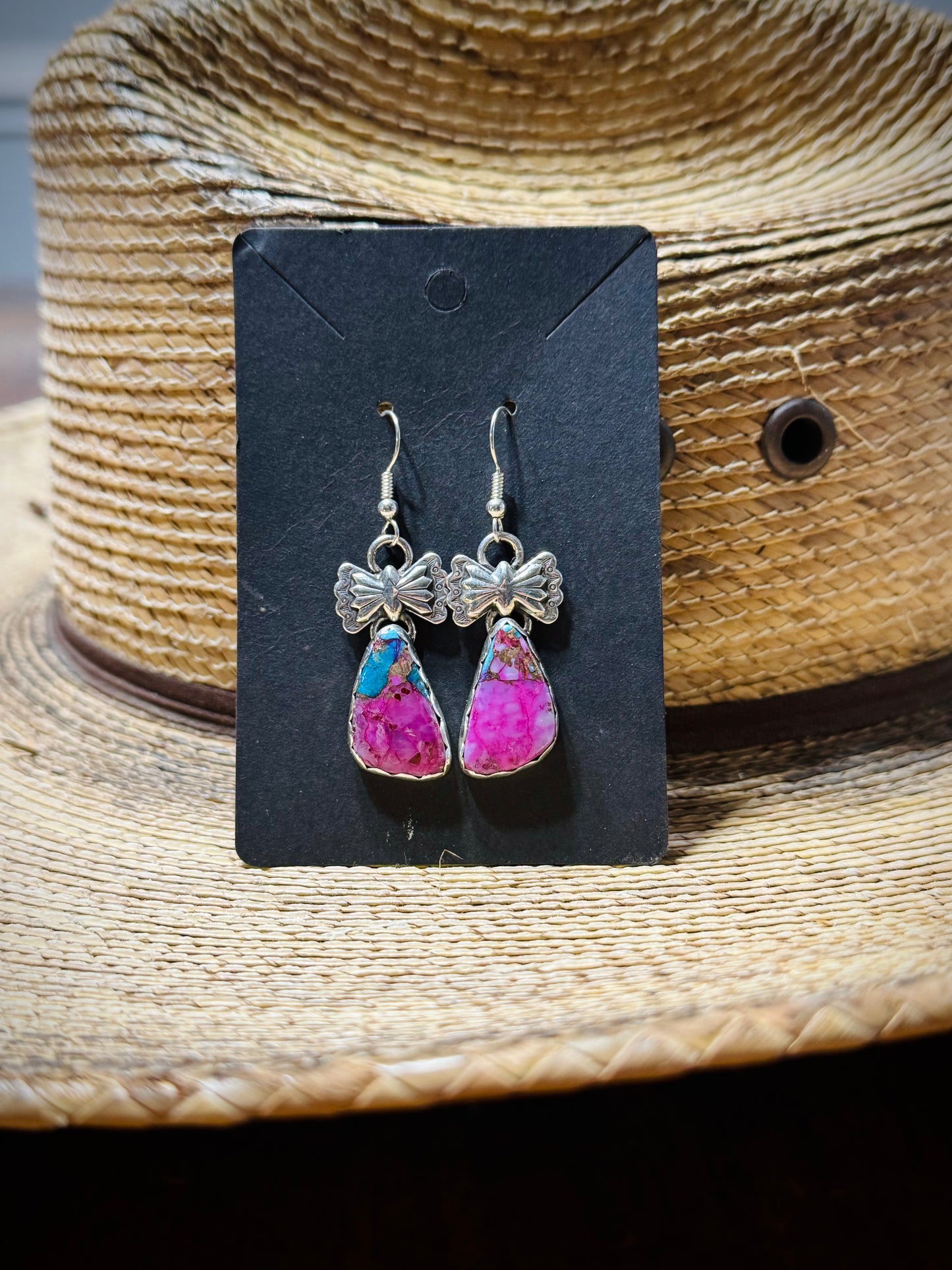 Sterling Silver Spiny Oyster & Kingman earrings with bows.