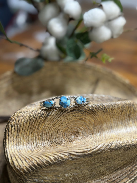 Size 5-1/4” Golden Hills Turquoise Bracelet