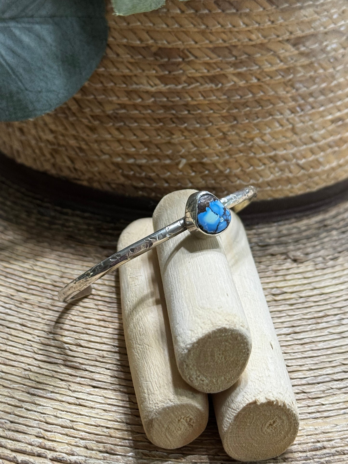 Golden Hills 5” Single Band Bracelet